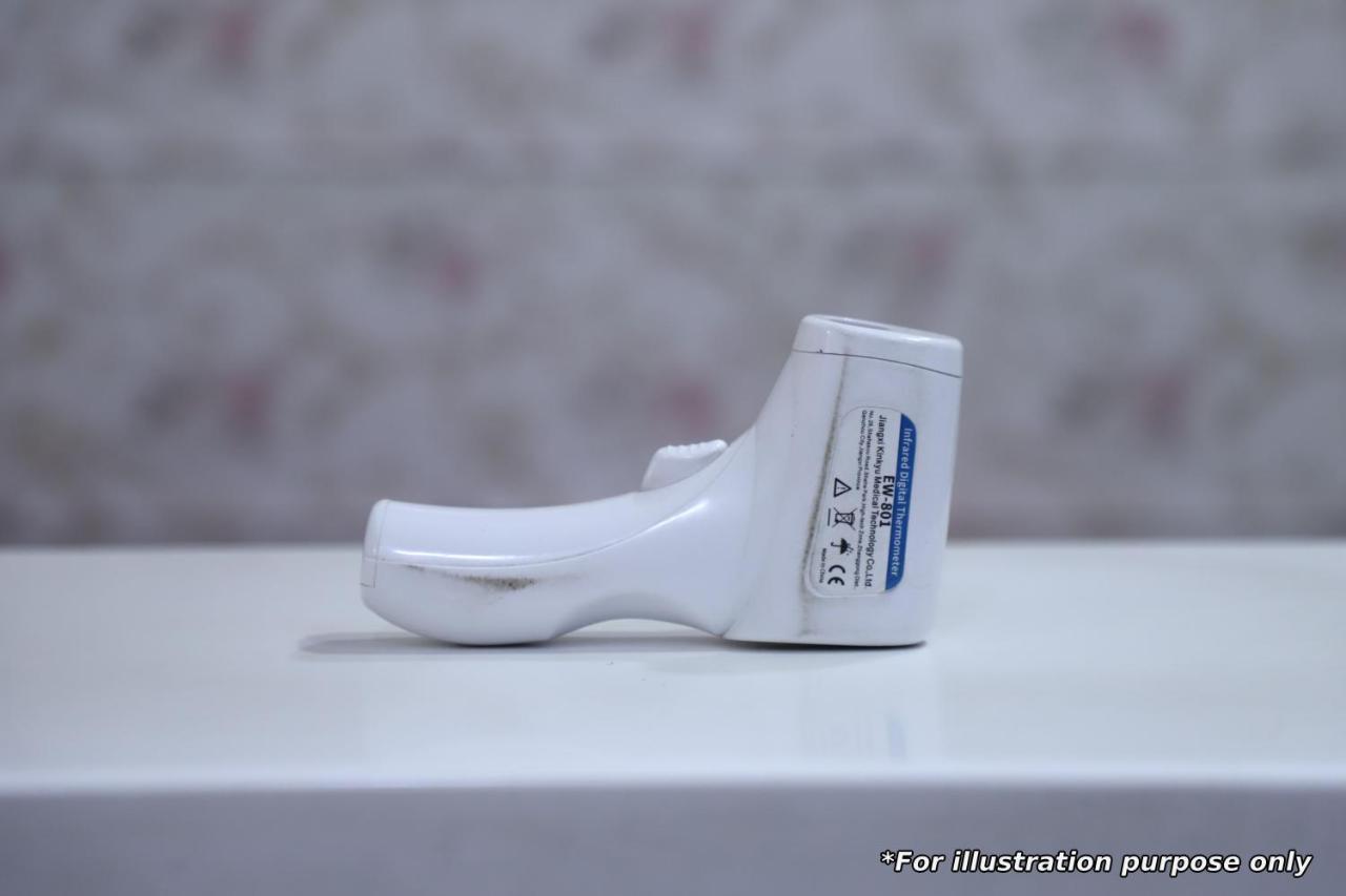 Oyo 81549 Hotel Elegance Nx Мумбай Екстериор снимка